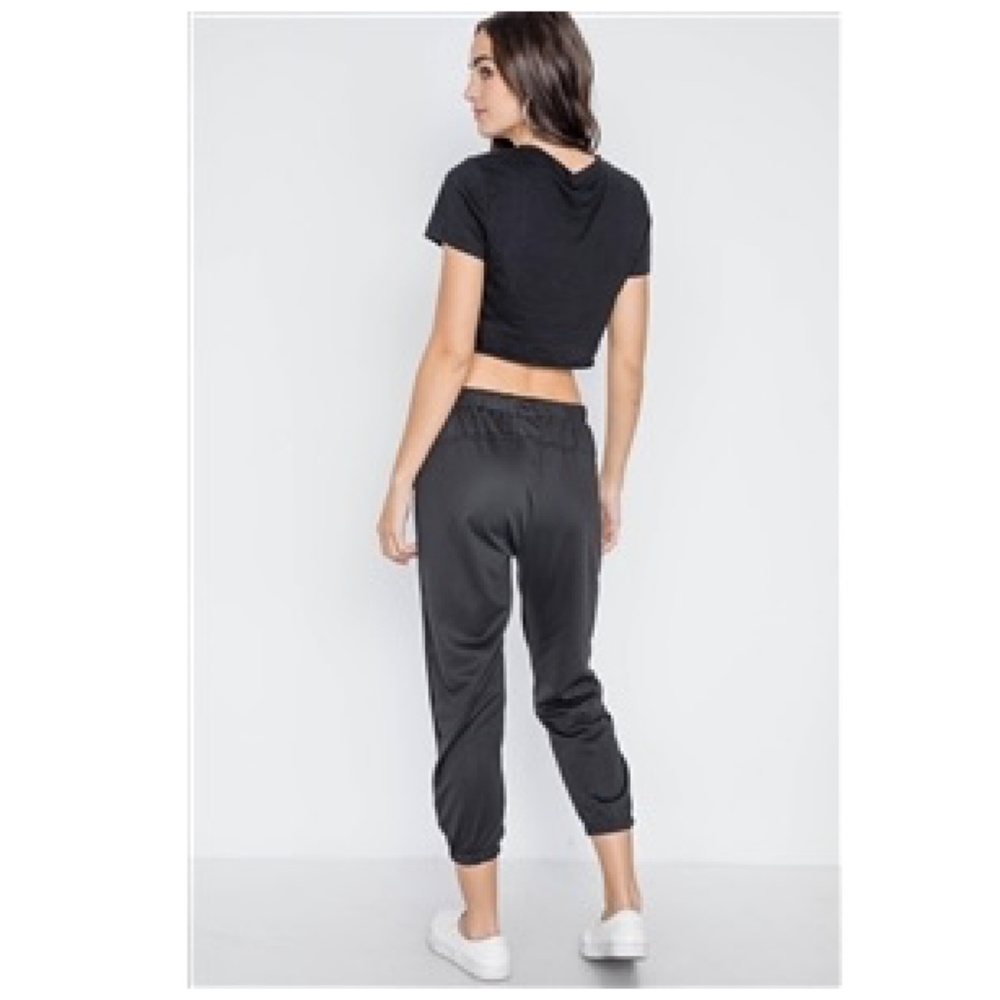 Black & White Sporty Mid-Rise Joggers Pants L/XL - Picture 4 of 13